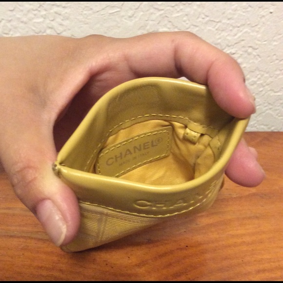 💛Chanel Travel Line Card Case💛 - Picture 3 of 5